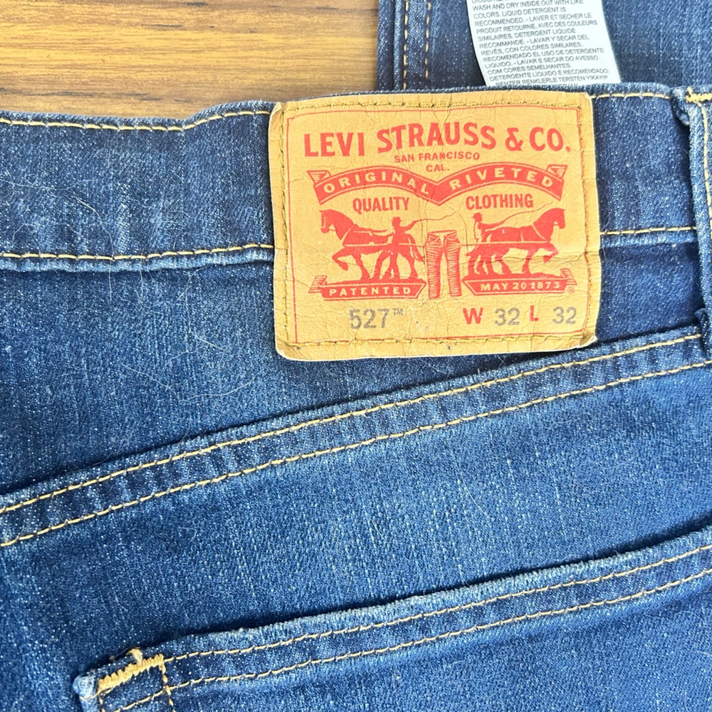 Like New •Levi’s Men’s Jeans• waterless 32W/32L - Picture 2 of 5